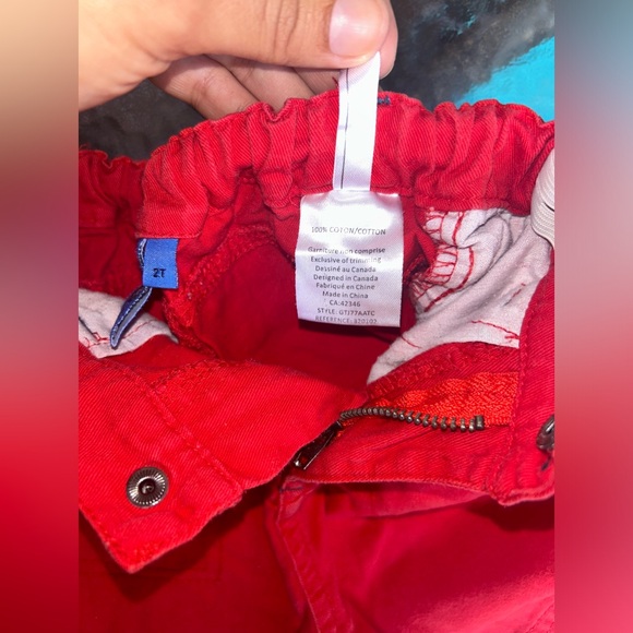 Gagou Tagou | red shorts with adjustable elastic waist | size 2T - Picture 3 of 4